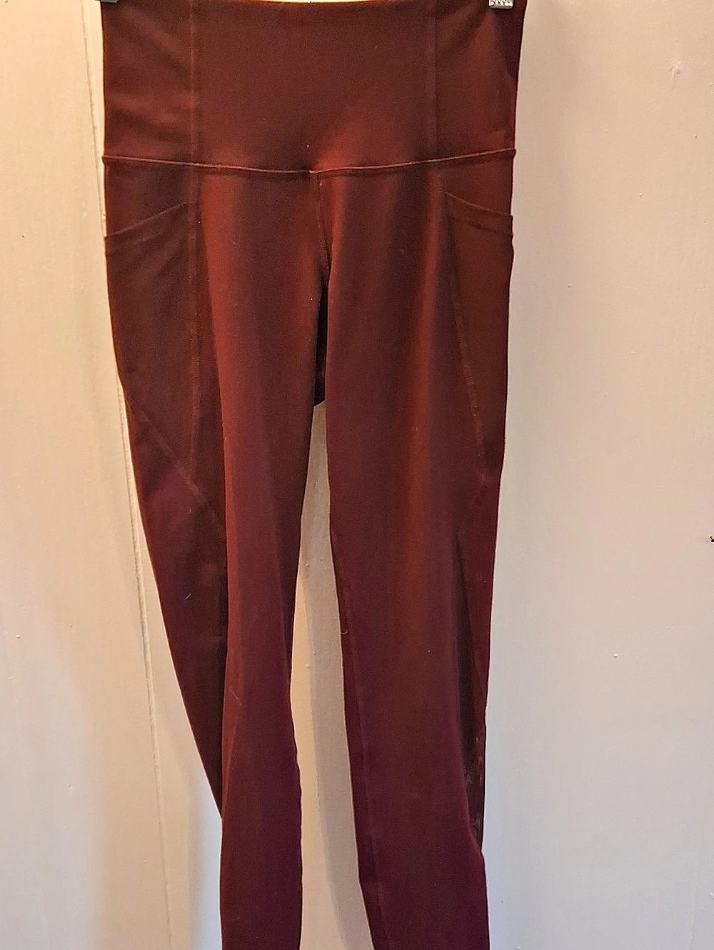 Old Navy Elevate Legging Burgundy Maroon Athletic Leggings With Mesh Details